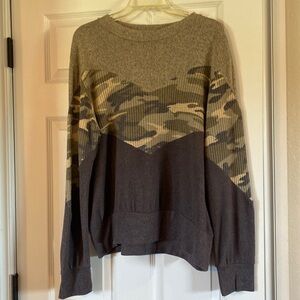 Camouflage sweatshirt